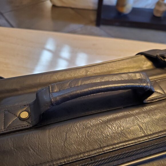 Briefcase Leather Carry On / Garment Bag Carry On luggage - Picture 16 of 16